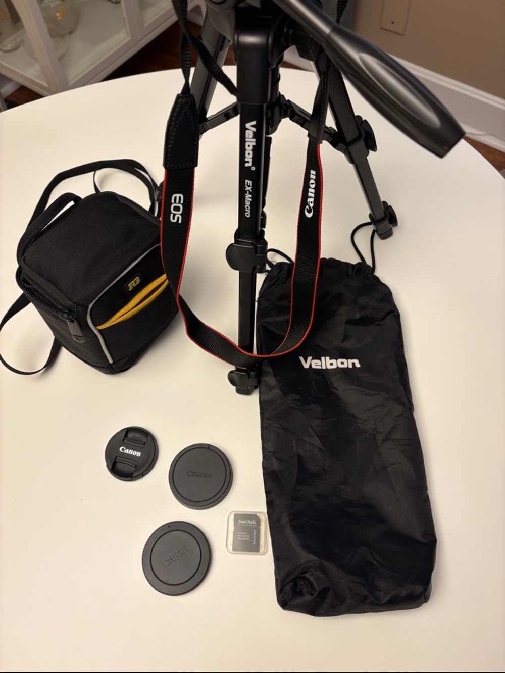 Canon EOS M200 Mirrorless Camera Bundle W/ Lens, Tripod, Extra Battery + Case - Picture 9 of 14